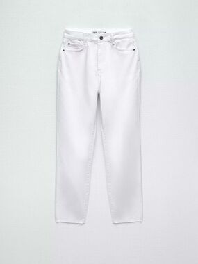Zara Women's White Mom Fit Jeans